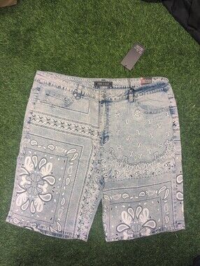 Fire & Rain Light Wash Bandana Print Denim Shorts Size 3XL